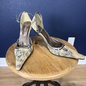 Gold and Silver Pointy Toe Heels with Abstract Design, Size 10